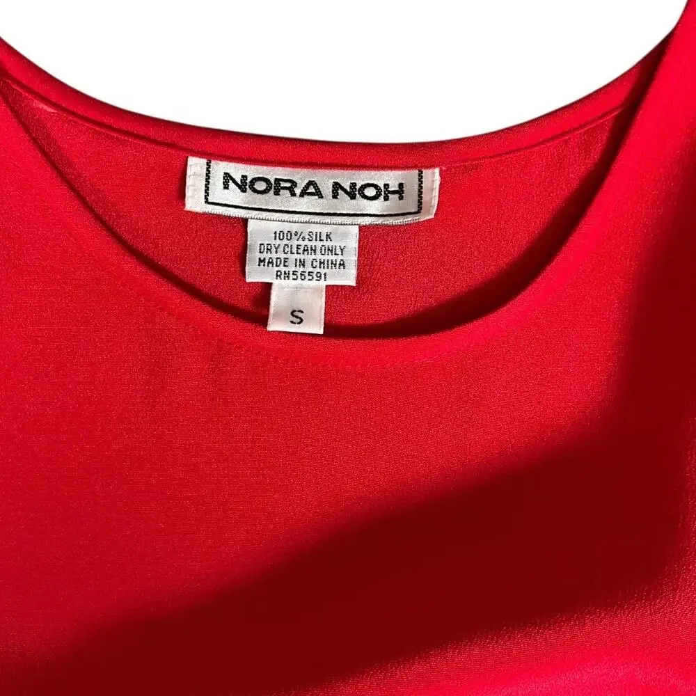 Vintage Nora Noh Red Sleeveless 100% Silk Tank Top Size Small Classic Work Wear - Picture 7 of 9